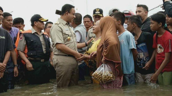 Populi Center Sebut Gubernur Anies Lebih Sibuk Tanggapi Netizen saat Banjir Jakarta