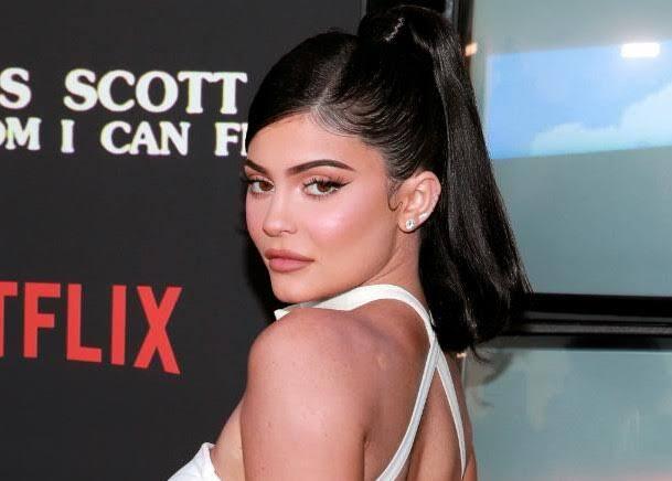 Kylie Jenner &amp; Jeff Bezos Dikritik Sebab Donasi Tuk Korban Kebakaran Australia