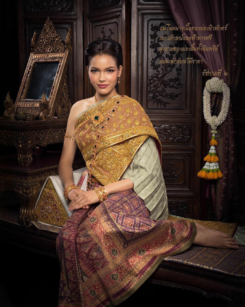 Tampil Dengan Balutan Thailand Kuno, Paweensuda Drouin Nampak Anggun Dan Menawan
