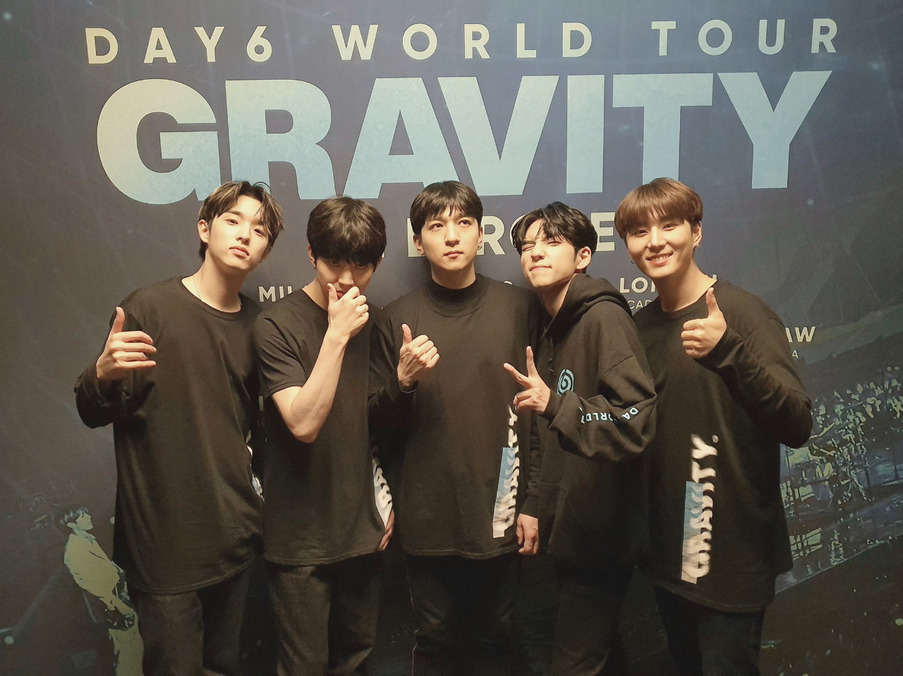 Minta Saran dari Fans, Young K 'DAY6' Malah Balik Dikerjain. Lol Banget!