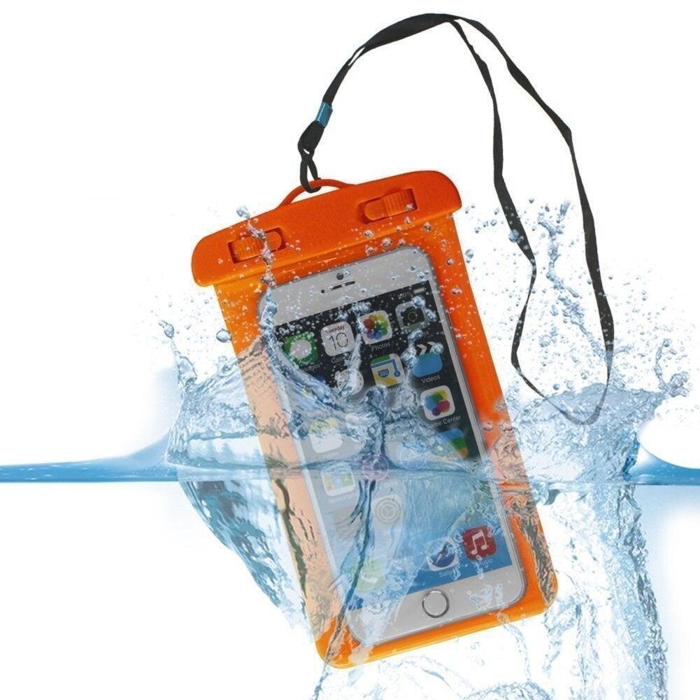 5 Tips Melindungi Ponsel Saat Traveling Di Musim Hujan. Yuk, Lindungi Ponselmu!