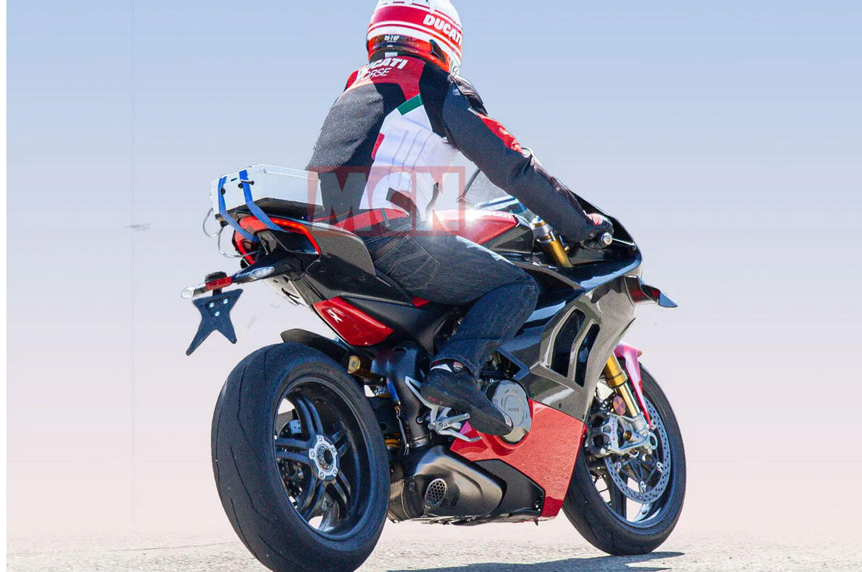 Moge Ducati Mesin 1100cc V4 Bertenaga 234hp Tapi Bobotnya Setara Motor 200cc