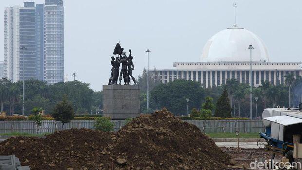 Wajah Baru Monas 'Tersandung' Restu Pusat