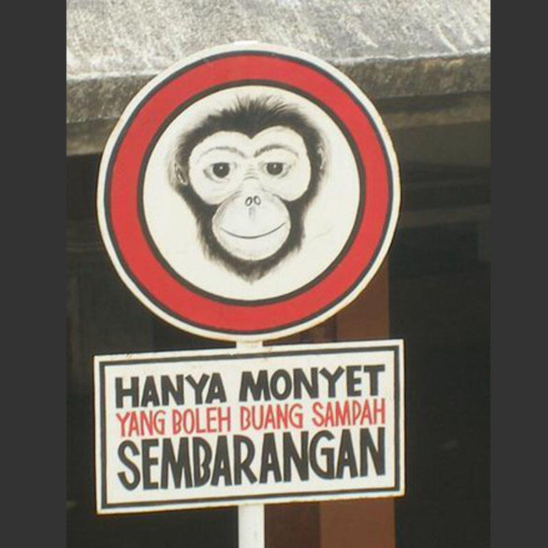11 Rambu Peringatan Paling Aneh, Absurd dan Lucu yang Bakal Bikin Kamu Tertawa