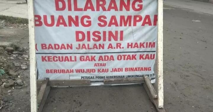 11 Rambu Peringatan Paling Aneh, Absurd dan Lucu yang Bakal Bikin Kamu Tertawa