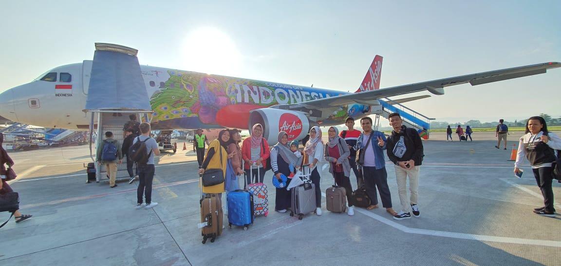 'Travelling goes to Singapore-Malaysia' bersama Gizidat