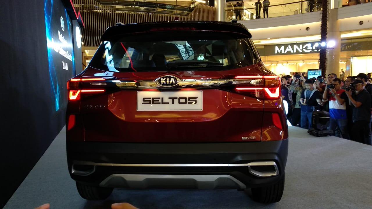 Berada di Kelas Yang Sama, KIA Seltos Lebih Baik Daripada Honda HR-V?
