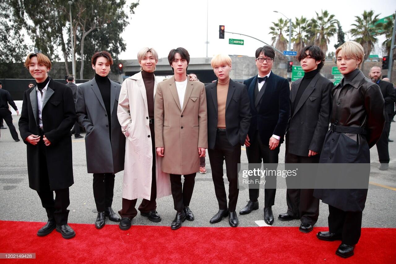 BTS Suguhkan Penampilan Memukau dalam GRAMMY Awards 2020