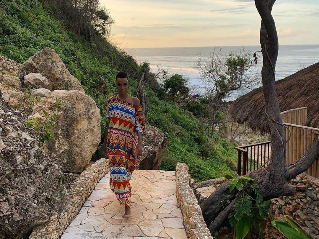 Zozibini Tunzi Kunjungi Indonesia, Ini Beberapa Potretnya Saat Di Sumba NTT