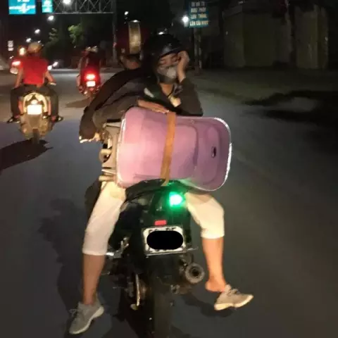 8 Gambaran gak Enaknya Bonceng Motor Gede. Yang Terlihat Keren Belum Tentu Nyaman,Ya~