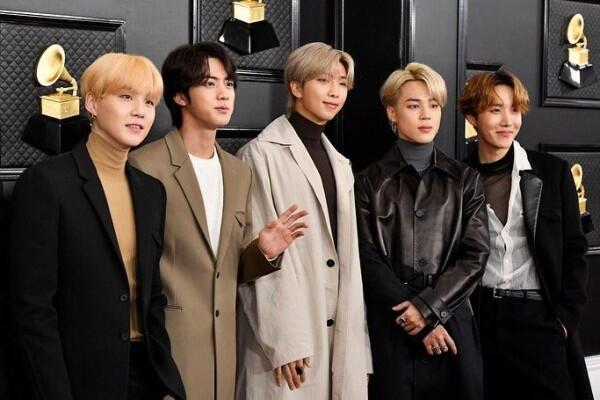 Bakal Tampil, Ini 10 Potret BTS di Grammy Awards ke-62