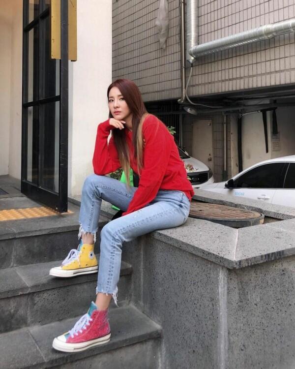 Dijuluki "Vampir", 14 Potret Awet Muda Sandara Park di Usia 35 Tahun