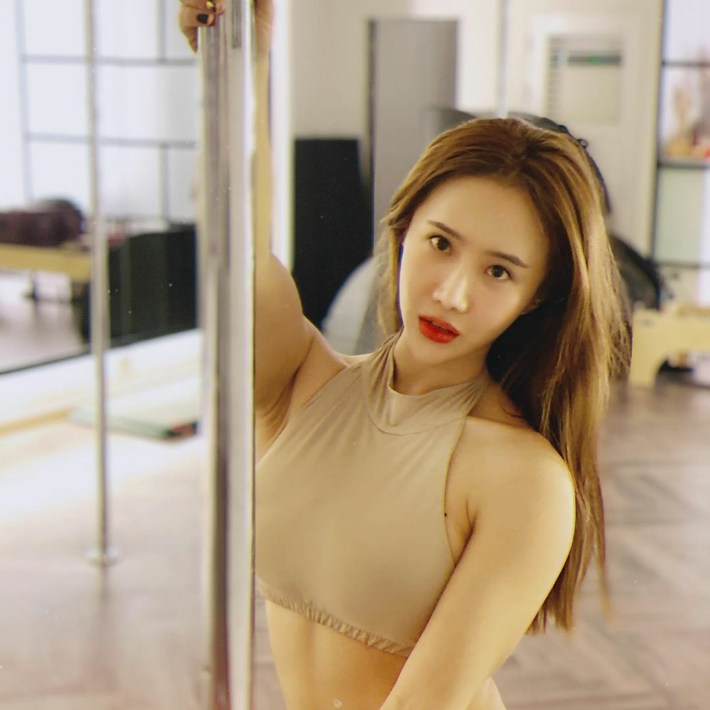 Kenali Sisi Gelap Dan Sejuta Manfaat Pole Dance, Olahraga Penakhluk Kaum Pria!
