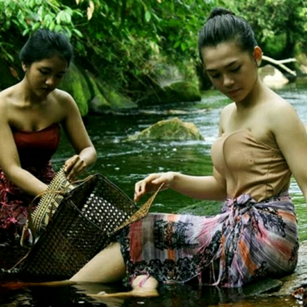 Uniknya Kampung Janda, Membuat Para Lelaki Lupa Pulang!