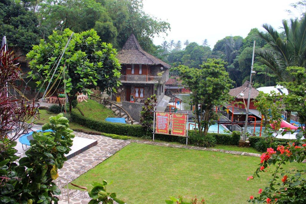 8 Tempat Wisata Alam di Bogor Terbaik, Menarik dan Wajib
