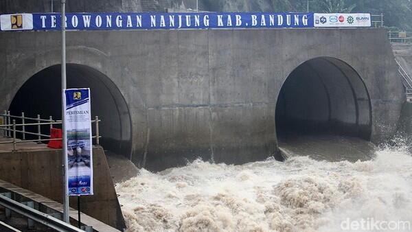 Terowongan Nanjung yang Diresmikan Jokowi Efektif Kendalikan Banjir Bandung Selatan