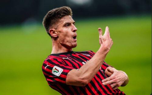 Chelsea Ganggu Spurs untuk Dapatkan Krzysztof Piatek