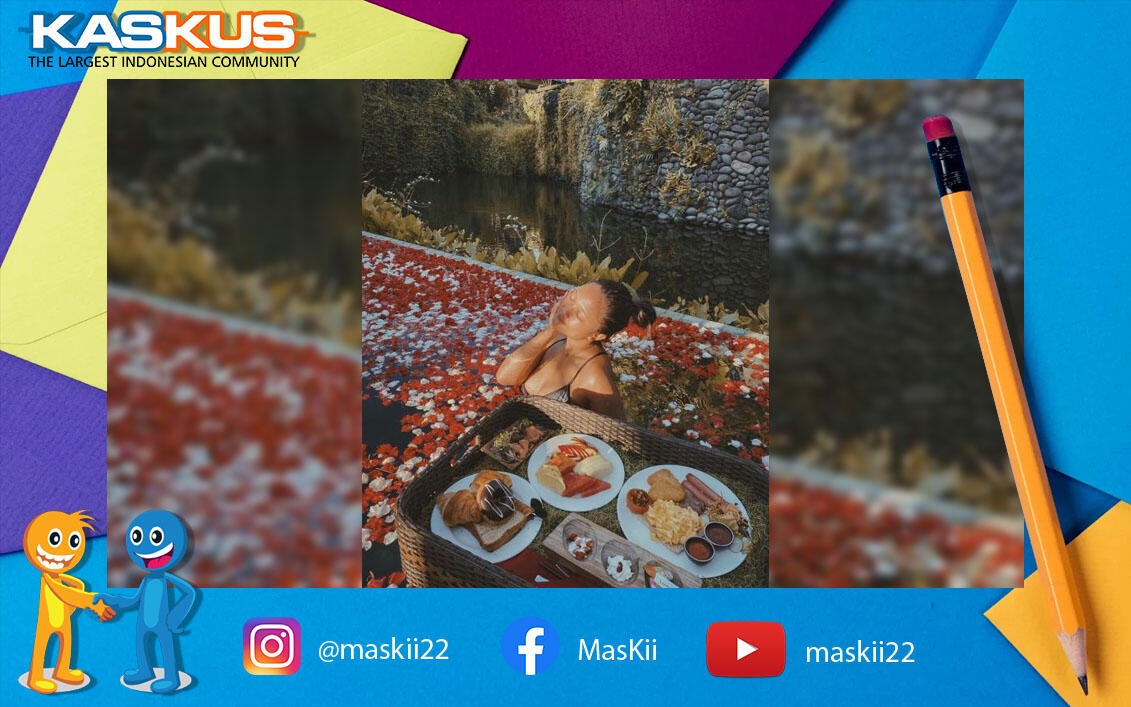 Pose Aduhai Marion Jola Saat di Kolam Renang