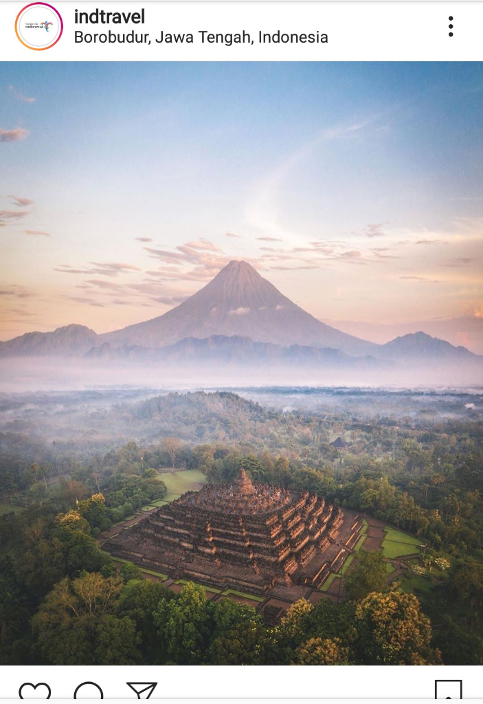 Heboh, Foto Candi Borobudur Ini Dianggap Merusak Citra Pariwisata Indonesia