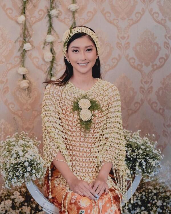 10 Potret Pengajian dan Siraman Kevin Lilliana Miss International 2017