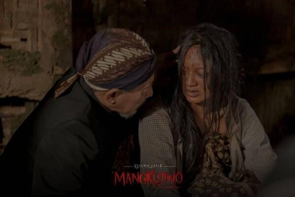 Review Film Horor Mangkujiwo: Asal Muasal Lahirnya Kuntilanak!