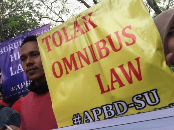 Serikat Buruh Nilai Cara Pemerintah Sampaikan Wacana Omnibus Law Buruk