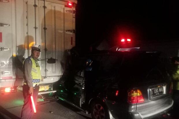 Kijang Super Tabrak Mobil Boks di Tol Cipali, Ibu Hamil dan Bayinya Meninggal