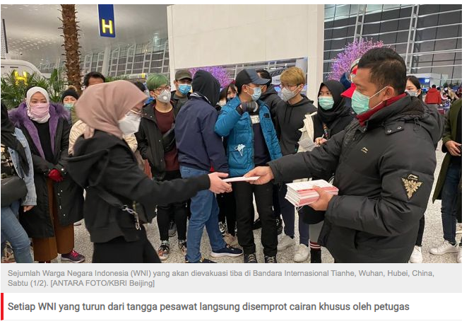 Tiba di Indonesia, Ratusan WNI dari Wuhan Langsung Disemprot Cairan Khusus