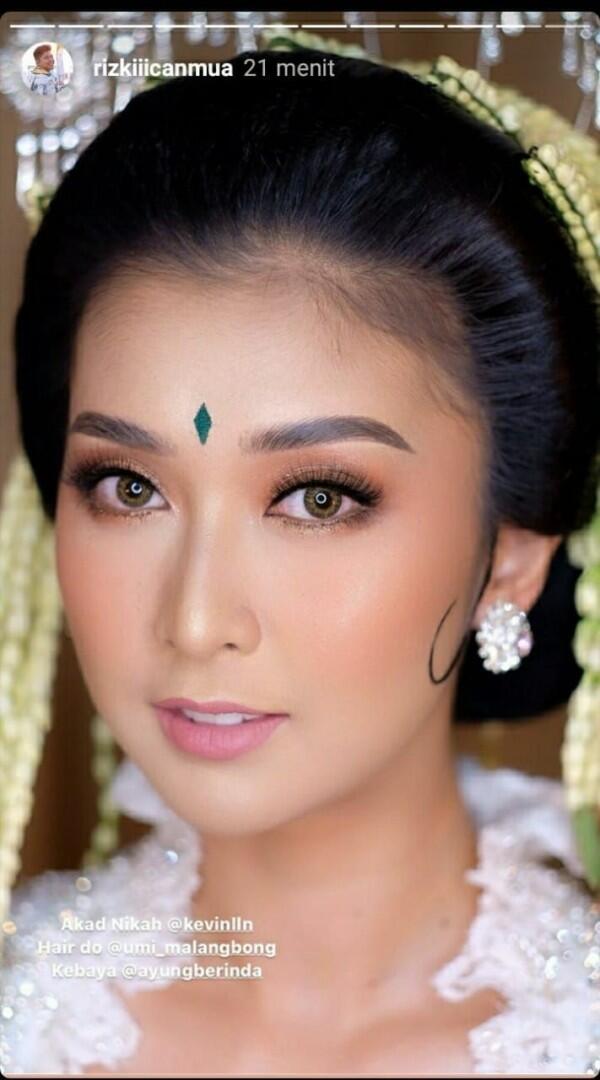 9 Style dan Makeup Akad Nikah Kevin Liliana, Adat Sunda Tanpa Siger