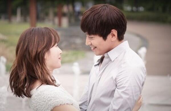 10 Potret Eric Mun & Para Kekasihnya di KDrama, Bikin Baper Semua!
