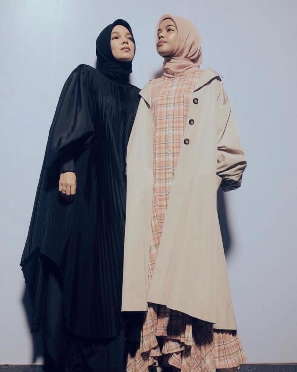 Modis & Berkelas, 10 Inspirasi Gamis Syar'i ala Sandra Dewi