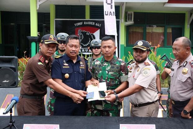 Satgas Perbatasan RI-Malaysia Gagalkan Penyeludupan Bawang Merah 4,5 Ton