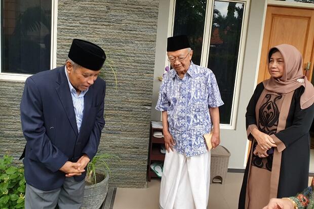 Kiai Said Aqil Sebut Banyak Jasa Gus Sholah untuk NU