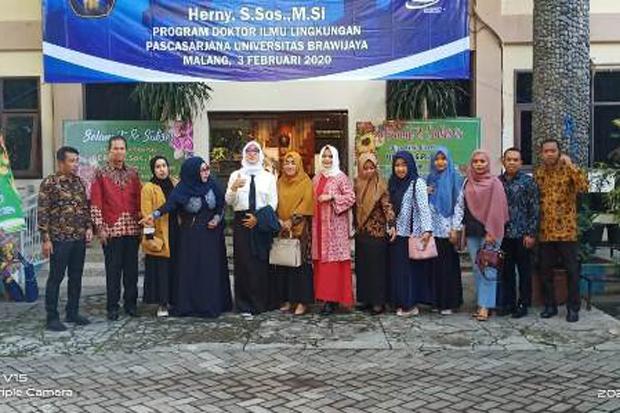 Srikandi Pasangkayu Raih Gelar Doktor di Universitas Brawijaya Malang
