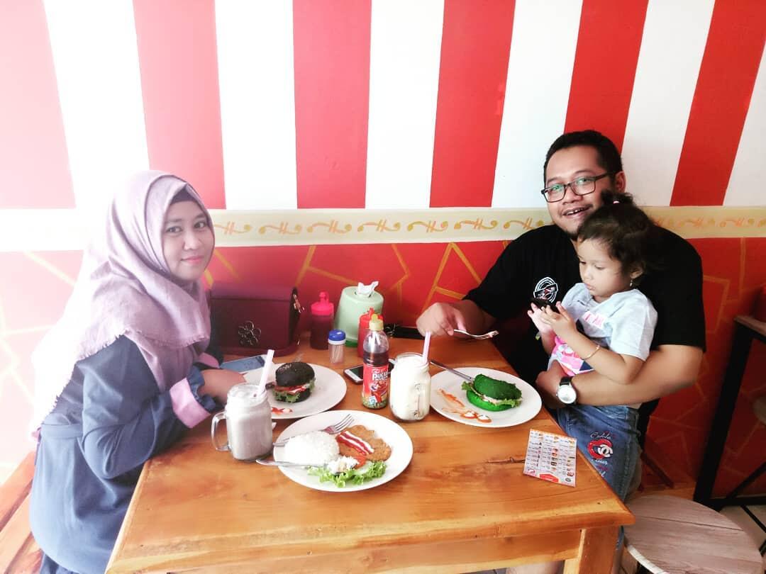 Franchise Murah dan Menguntungkan Ayam Dadar Bandung. Konsep Resto Cuma 30 Jutaan