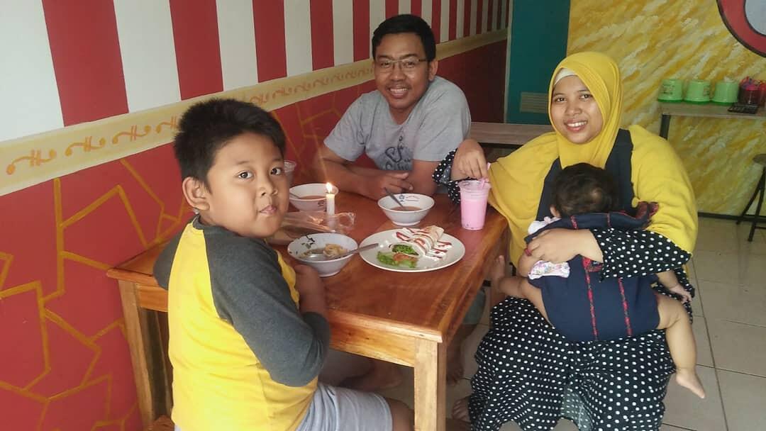 Franchise Murah dan Menguntungkan Ayam Dadar Bandung. Konsep Resto Cuma 30 Jutaan