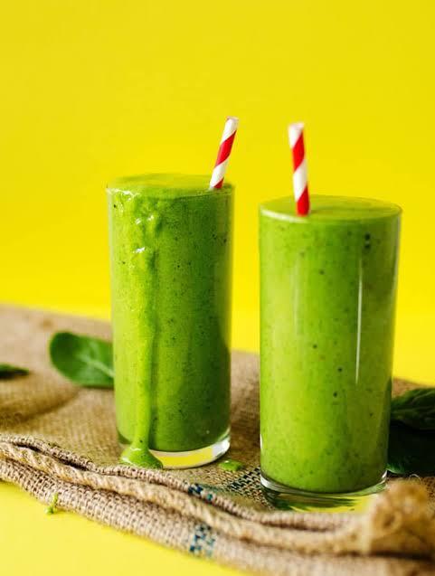Musim Hujan, Jaga Kondisi Dengan Rajin Minum Green Smoothie