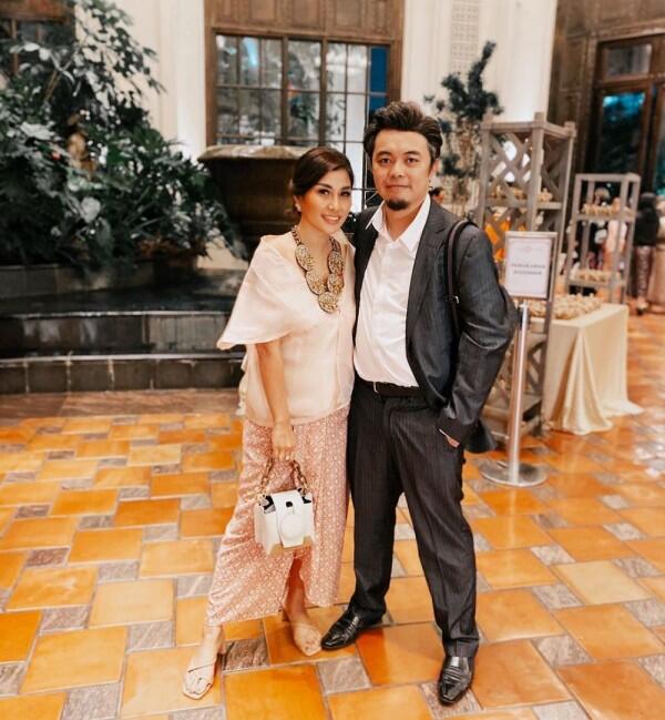 10 Potret Awetnya Rumah Tangga Nisya Ahmad & Suami, 11 Tahun Menikah!