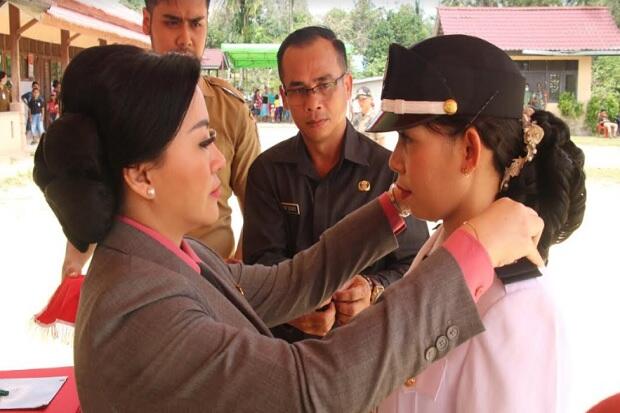 Bupati Landak: Kades Harus Mampu Lakukan Manajemen Pemerintahan Desa
