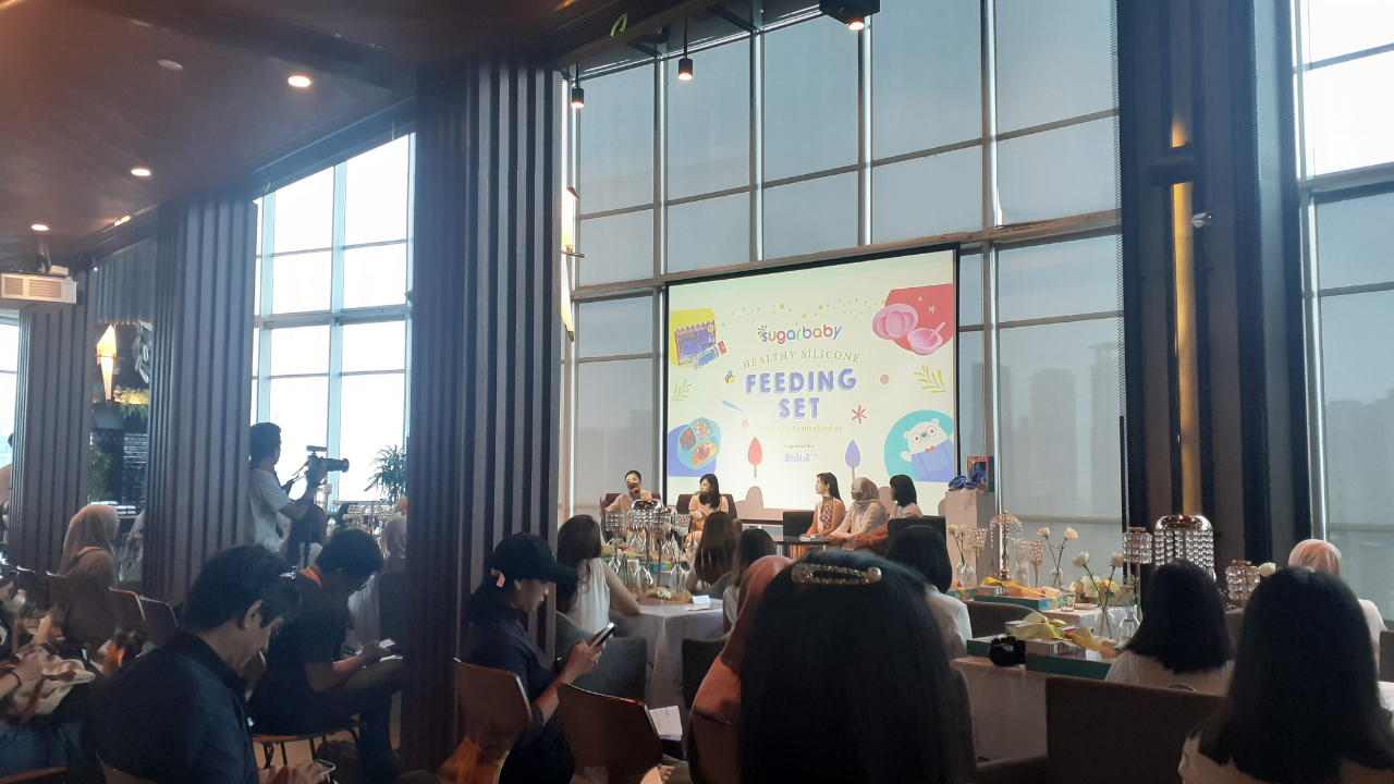 SUGAR BABY Mengeluarkan Produk Terbaru "SUGAR BABY HEALTHY SILICONE FEEDING SET"