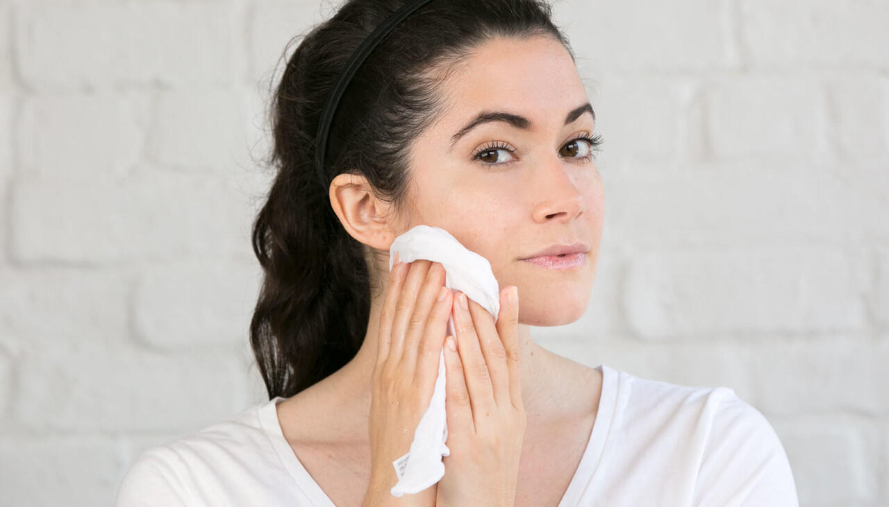 Ini Dia Cara Membuat Wajah Glass Skin Mirip Artis Korea