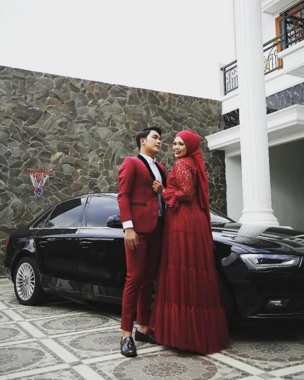 Gak Pandang Status, 6 Artis yang Pacaran dengan Single Parent!