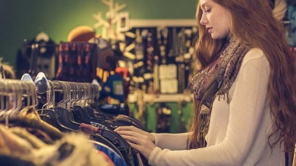 5 Keuntungan Belanja Fashion Secara Online yang Jarang Disadari