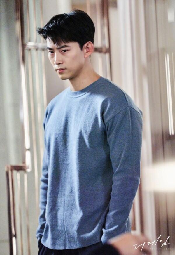 Bak Peramal, 10 Potret Adegan Ok Taecyeon di The Game: Towards Zero
