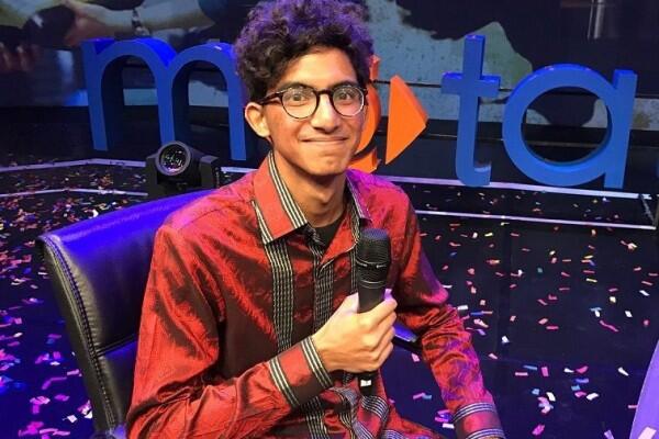 Cerdas dan Memesona, 10 Potret Izzat Assegaf Anak Najwa Shihab