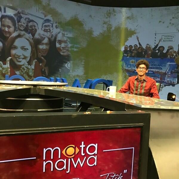 Cerdas dan Memesona, 10 Potret Izzat Assegaf Anak Najwa Shihab