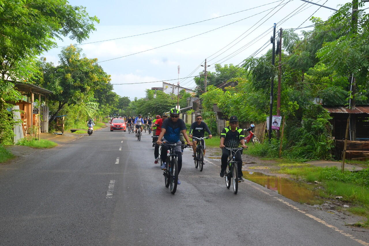 Dandim 0719/Jepara Bersama Anggota Gowes Bareng