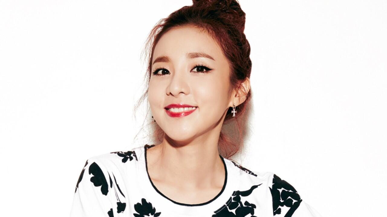 Sandara Park Curhat Kesulitannya Usai 2NE1 Bubar dengan Berderai Air Mata