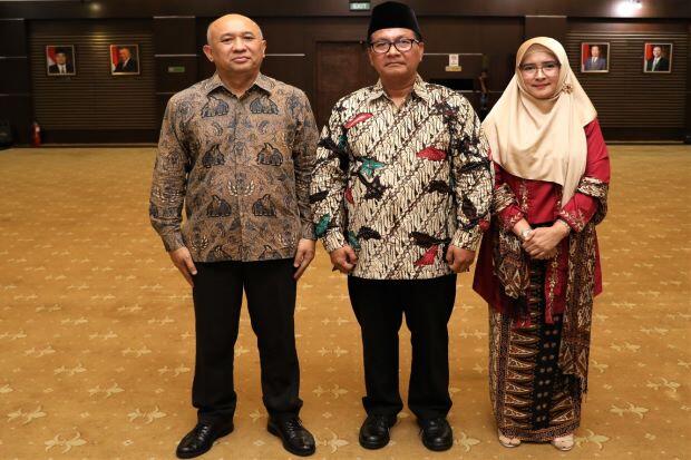 Perkuat Internal, Menkop UKM Lantik Arif Rahman Sebagai Deputi SDM