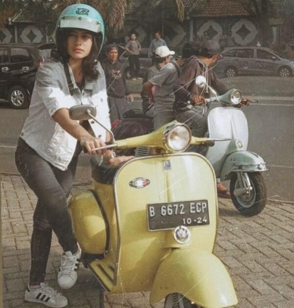 10 Potret Manis Sintya Marisca, Cewek Tomboi yang Suka Joget!